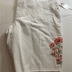 New women’s Bermuda shorts xxxxl